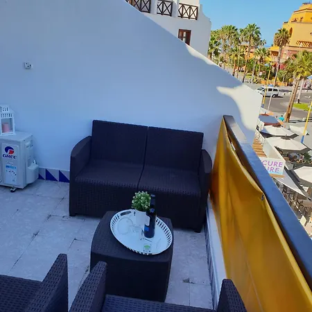 شقة Beachfront Duplex No 4 With Heated Pool, Close To Sea And Beach, Aircondition, Balcony, Wifi *
