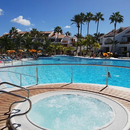 شقة Beachfront Duplex No 4 With Heated Pool, Close To Sea And Beach, Aircondition, Balcony, Wifi *