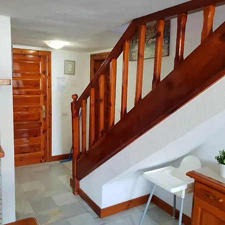 شقة Beachfront Duplex No 4 With Heated Pool, Close To Sea And Beach, Aircondition, Balcony, Wifi *