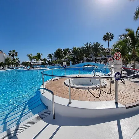 Beachfront Duplex No 4 With Heated Pool, Close To Sea And Beach, Aircondition, Balcony, Wifi شقة بلايا ذي لاس أميريكاس