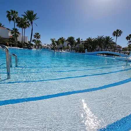 Apartament Beachfront Duplex No 4 With Heated Pool, Close To Sea And Beach, Aircondition, Balcony, Wifi *