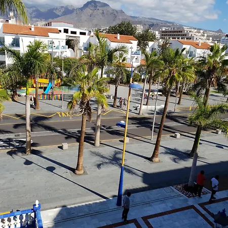 Beachfront Duplex No 4 With Heated Pool, Close To Sea And Beach, Aircondition, Balcony, Wifi Apartament Playa de las Americas (Tenerife)