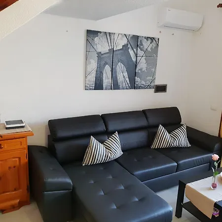 Apartament Beachfront Duplex No 4 With Heated Pool, Close To Sea And Beach, Aircondition, Balcony, Wifi Playa de las Americas (Tenerife)