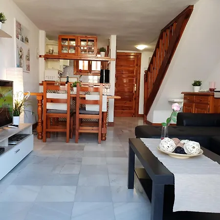 Apartament Beachfront Duplex No 4 With Heated Pool, Close To Sea And Beach, Aircondition, Balcony, Wifi *