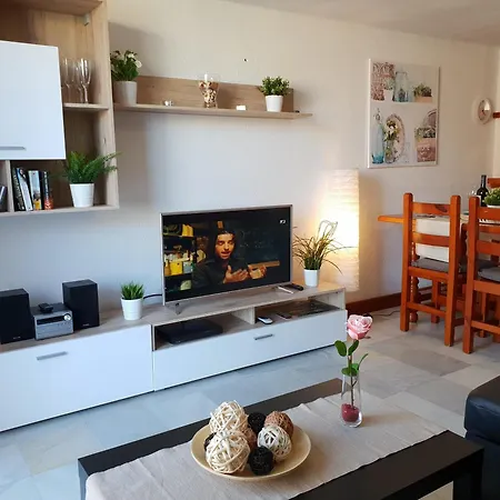 Apartament Beachfront Duplex No 4 With Heated Pool, Close To Sea And Beach, Aircondition, Balcony, Wifi Playa de las Americas (Tenerife)