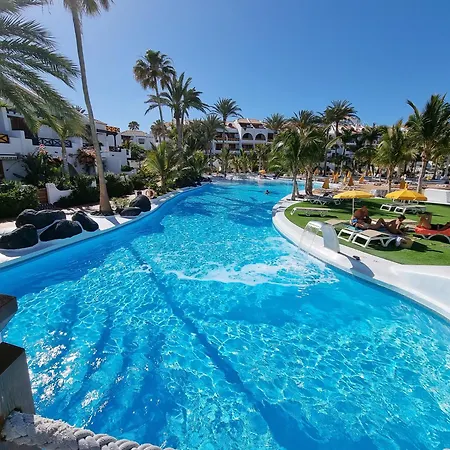 Apartament Beachfront Duplex No 4 With Heated Pool, Close To Sea And Beach, Aircondition, Balcony, Wifi *