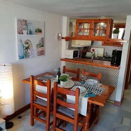 Beachfront Duplex No 4 With Heated Pool, Close To Sea And Beach, Aircondition, Balcony, Wifi * Playa de las Americas (Tenerife)